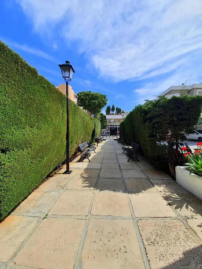 Apartamento Acogedor En La Carihuela Con Plaza De Garaje Garantizada! Sol Montemar Torremolinos